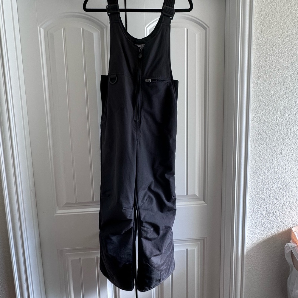Mountain Tek Black Youth Size M Snowpants